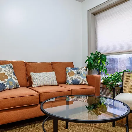 Inspire The Vibrant Energy Of Columbia Apartment *