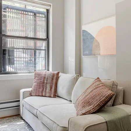 Blueground Hells Kitchen Washer Nr Times Square Nyc-1875 Apartment New York