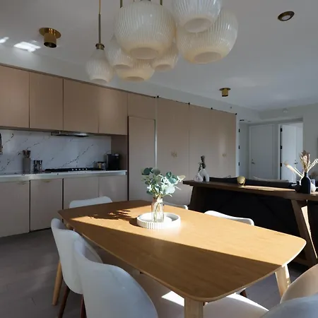 Apartment Rare Luxurious 1 Block From Time Square New York