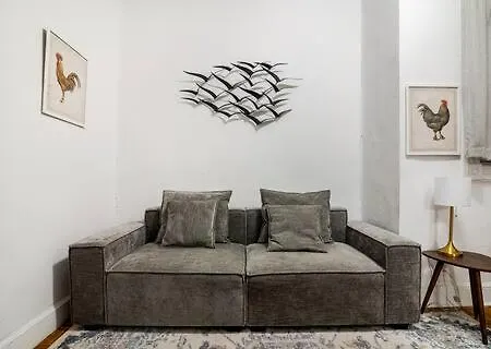 89-2r 1br Upper East Side New York