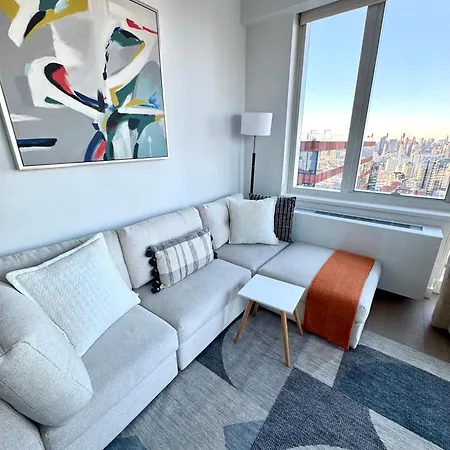 Luxury 2 Bedrooms 2 Bathrooms Corner Breathtaking Views Modern Retreat Apartment New York