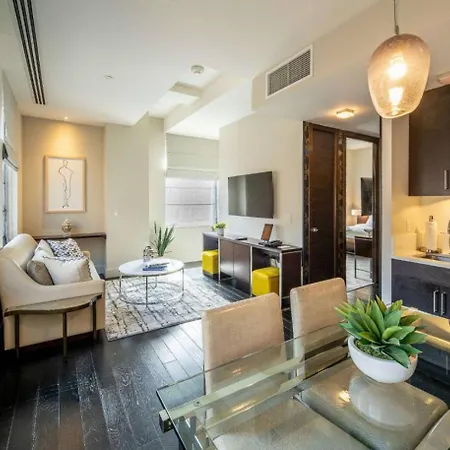 Charming 2br Near Times Square Apartment New York