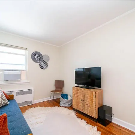 Midtown West 3 Bedroom Washer Dryer And Dishwasher, June To Aug 90 Days Required *