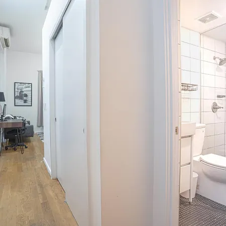 Charming Near Williamsburg In Brooklyn * New York