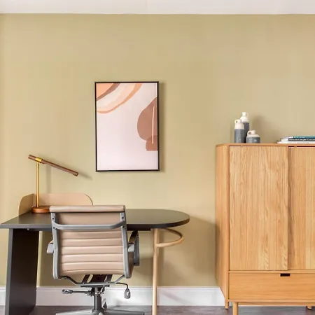 Ues 2br W Wd Gym Doorman Nr Carl Schurz Park Nyc-1041
