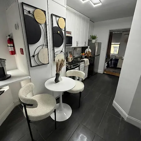 Comfortable 2br & 2 Bath In Downtown Nyc Apartment New York