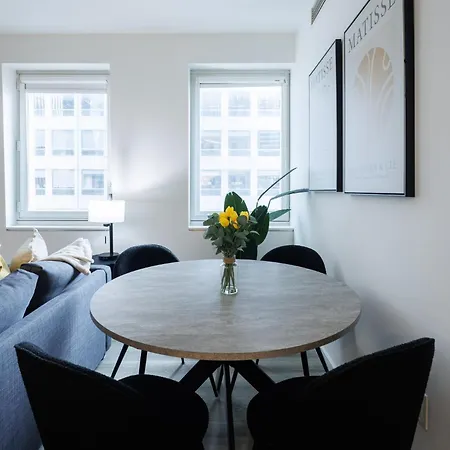 Apartment Stylish Nyc Haven Steps To Broadway & Dining