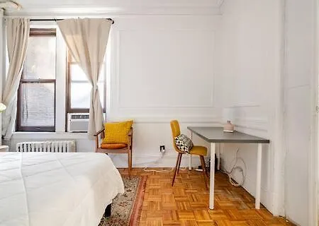 89-2r 1br Upper East Side * New York