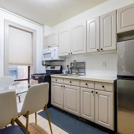 Inspire The Vibrant Energy Of Columbia Apartment *