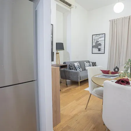 Charming Near Williamsburg In Brooklyn *