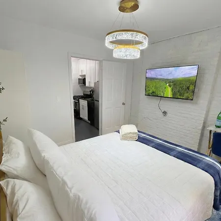 Comfortable 2br & 2 Bath In Downtown Nyc New York