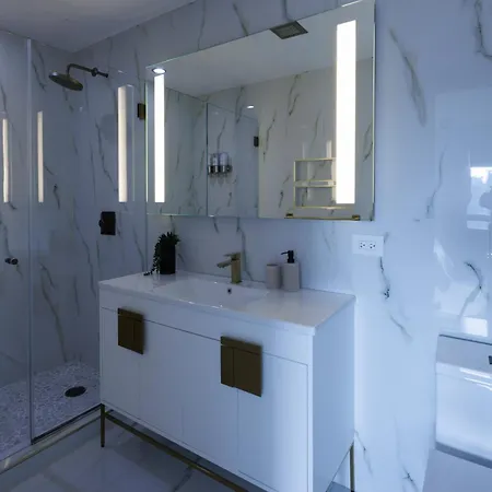 Rare Luxurious 1 Block From Time Square Apartment New York