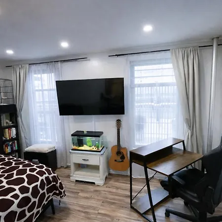 Apartment Next To Manhattan 2 Bedrooms - Subway 20 Steps, Manhattan 1 Stop New York