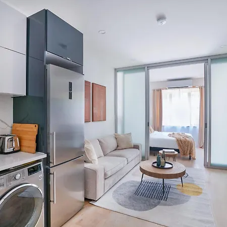 Apartment 78-4b New Quality 1br W&d In Unit Skylights *