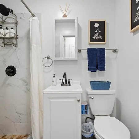 Highly Recommended Near Times Square Apartment *
