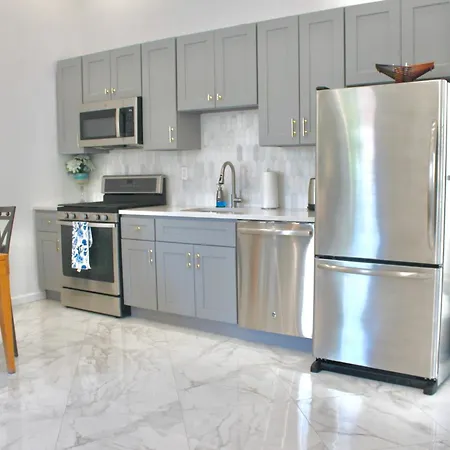 15 Minutes From Manhattan 2-bedroom In Lic Astoria Queens * New York