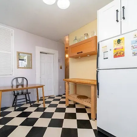 Charming 3-bedroom In Midtown West