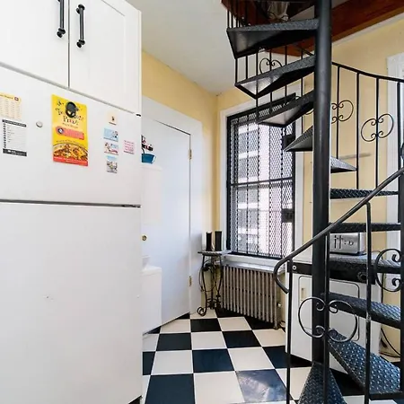 Charming 3-bedroom In Midtown West *