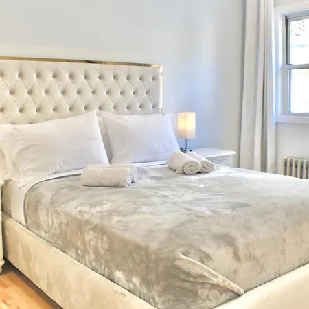 2-bedroom 15 Minutes From Manhattan In Lic Astoria Queens New York