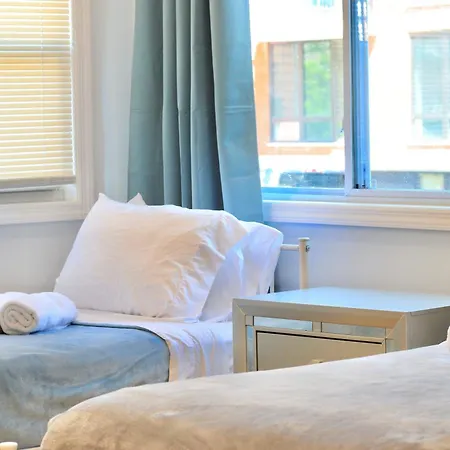 2-bedroom 15 Minutes From Manhattan In Lic Astoria Queens *