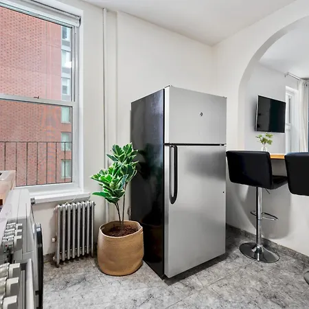 Apartment Spacious 2br On The Upper East Side Steps From Park