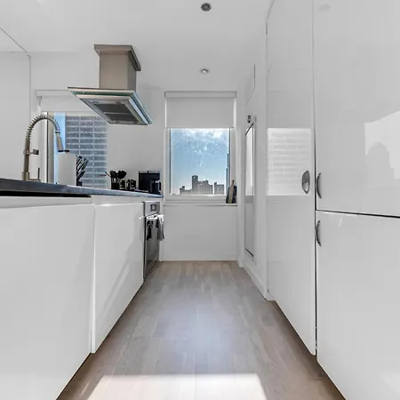 Apartment Lavish Two-story Retreat In The Heart Of Manhattan *
