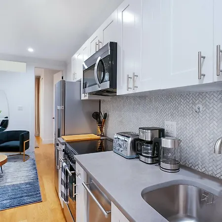 1290-8 New Renovated 2 Bedrooms In Ues