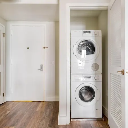 Ues 2br W Wd Gym Doorman Nr Carl Schurz Park Nyc-1041 * New York