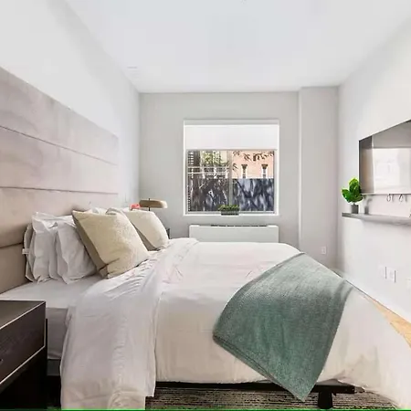 Luxury 3br Duplex W Private Patio In Upper East Apartment New York