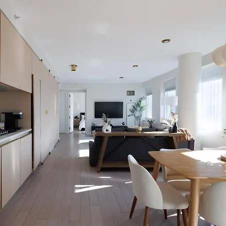 Rare Luxurious 1 Block From Time Square *