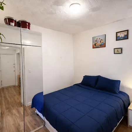 Apartment Next To Manhattan 2 Bedrooms - Subway 20 Steps, Manhattan 1 Stop *
