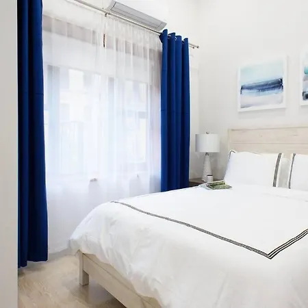 78-4d Quality 1br W&d Skylight By Park *