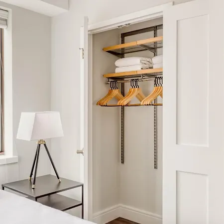 Ues 2br W Wd Gym Doorman Nr Carl Schurz Park Nyc-1041 Apartment *