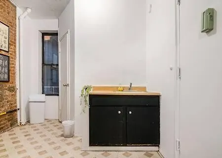Apartment 89-2r 1br Upper East Side *