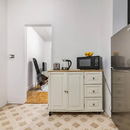 Apartment 89-2r 1br Upper East Side *