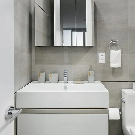 Apartment 78-4b New Quality 1br W&d In Unit Skylights New York