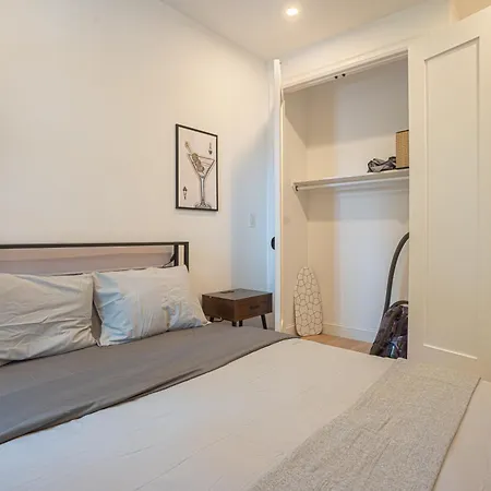 Stylish 2bd Brooklyn Retreat With Backyard & Basement Apartment New York