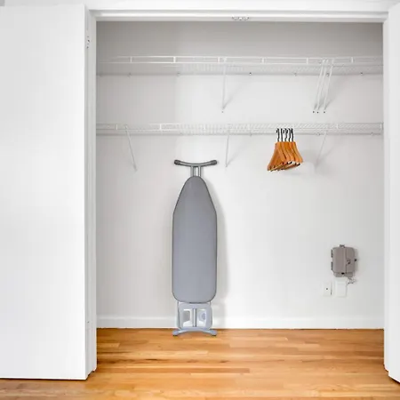 Chelsea 2br W Doorman Gym Nr High Line Nyc-678 Apartment New York
