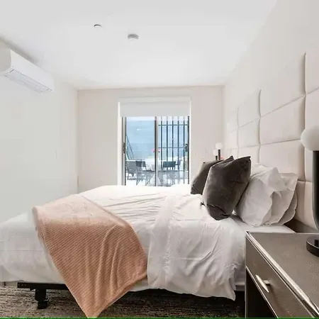 Luxury 3br Duplex W Private Patio In Upper East