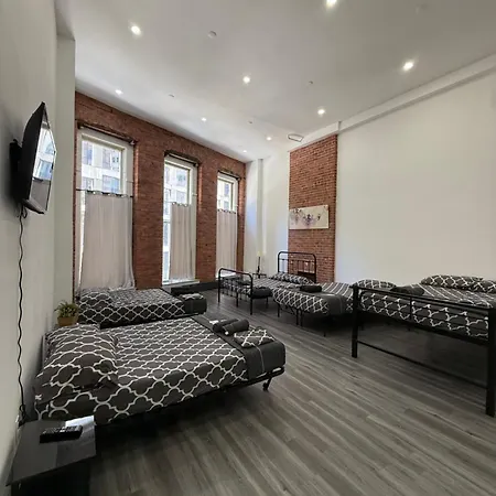 31 Street Broadway Apartment *