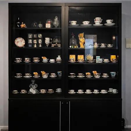 Next To Manhattan 2 Bedrooms - Subway 20 Steps, Manhattan 1 Stop Apartment *