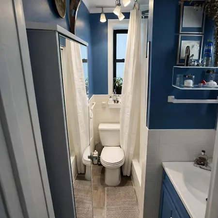Apartment Next To Manhattan 2 Bedrooms - Subway 20 Steps, Manhattan 1 Stop *