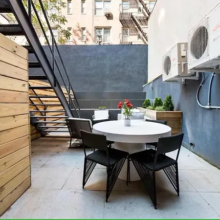 Apartment Luxury 3br Duplex W Private Patio In Upper East *