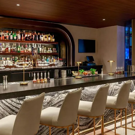Hotel Renaissance Times Square By Marriott 4*