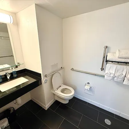 Hotel Four Points By Sheraton Manhattan Soho Village