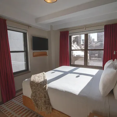 Edison Times Square Hotel