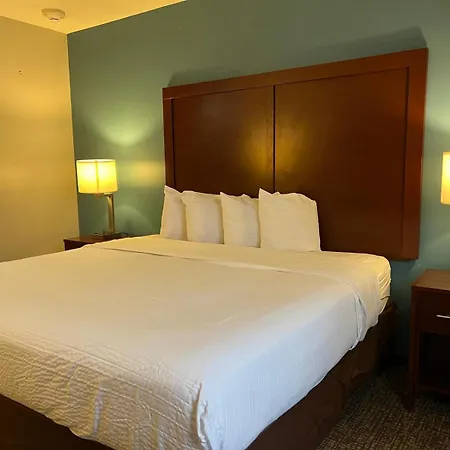 Days By Wyndham Brooklyn Marine Park Hotel New York