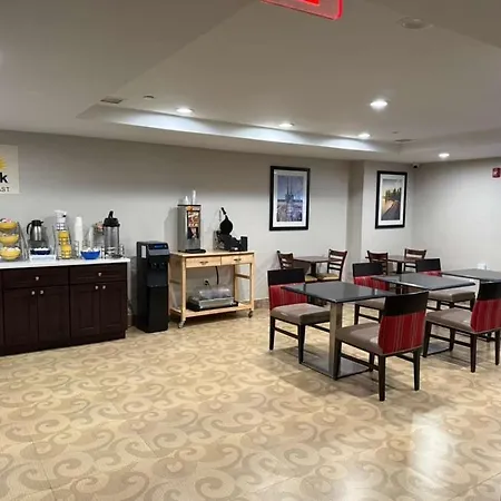 Hotel Days By Wyndham Brooklyn Marine Park New York