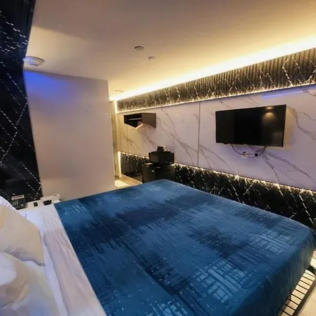 Umbrella Brooklyn - Newly Renovated 3*