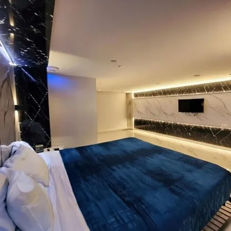 Umbrella Brooklyn - Newly Renovated 3* New York